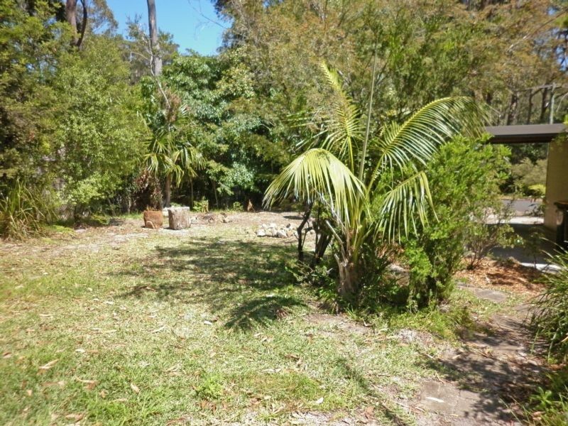 52 Lakeside Drive, South Durras NSW 2536