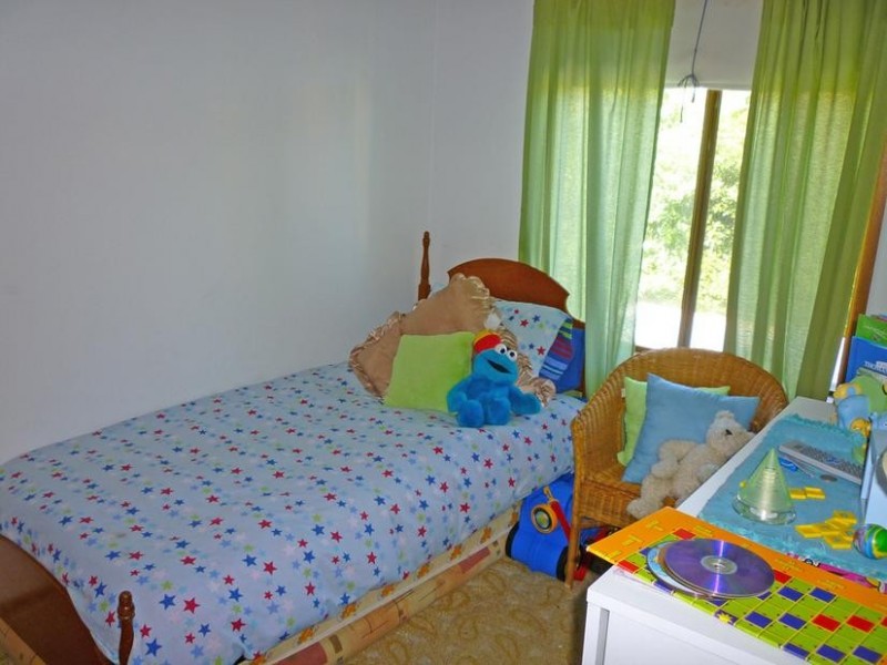 22 Flinders Way, Surf Beach NSW 2536