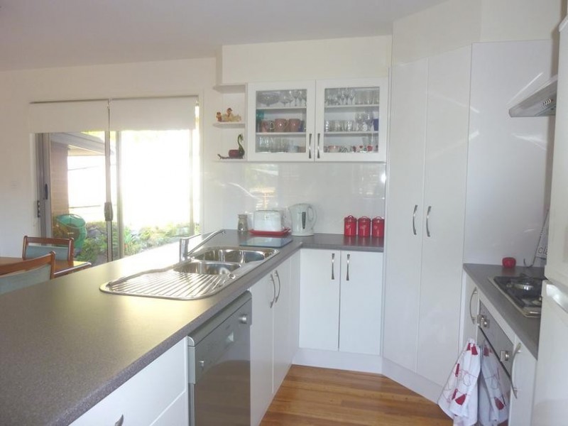 45B Karoola Crescent, Surfside NSW 2536