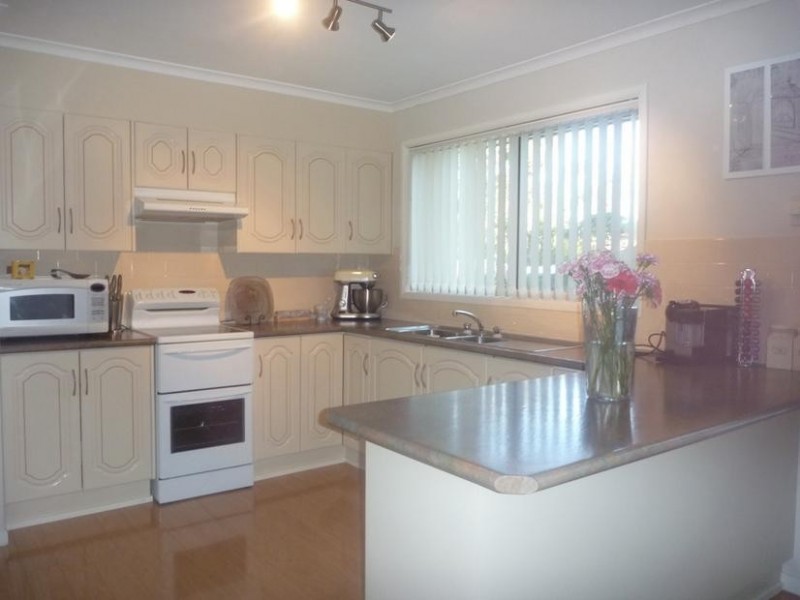 5 Wentworth Avenue, Sunshine Bay NSW 2536