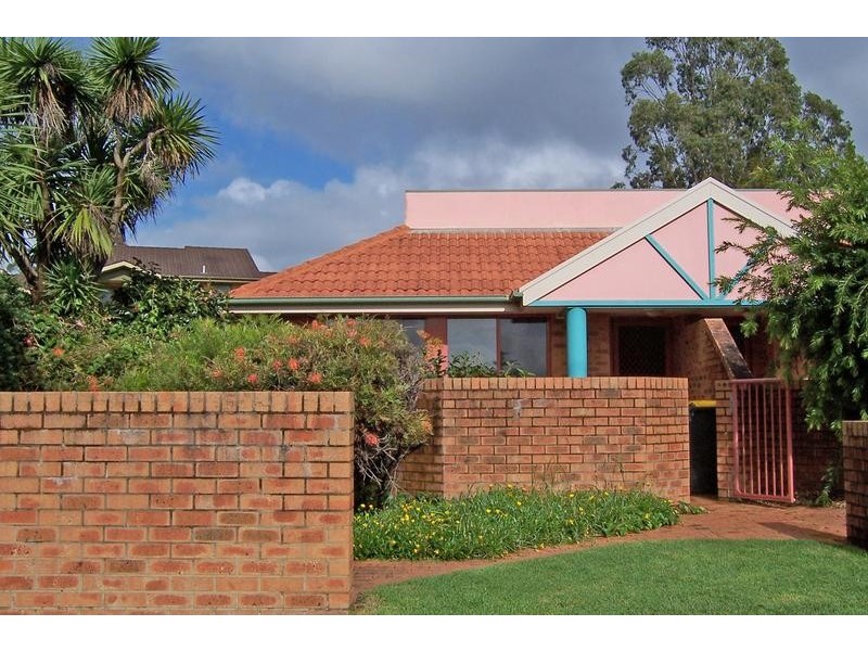 2/212 Beach Road, Batehaven NSW 2536