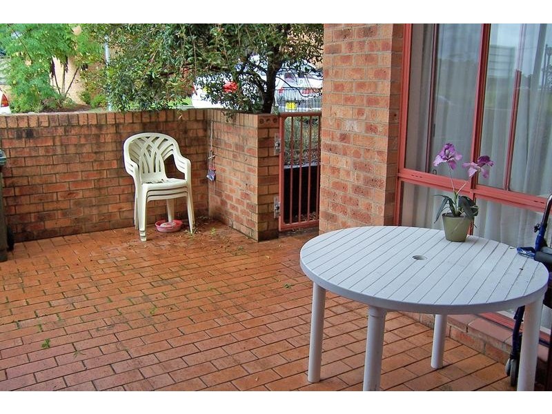 2/212 Beach Road, Batehaven NSW 2536