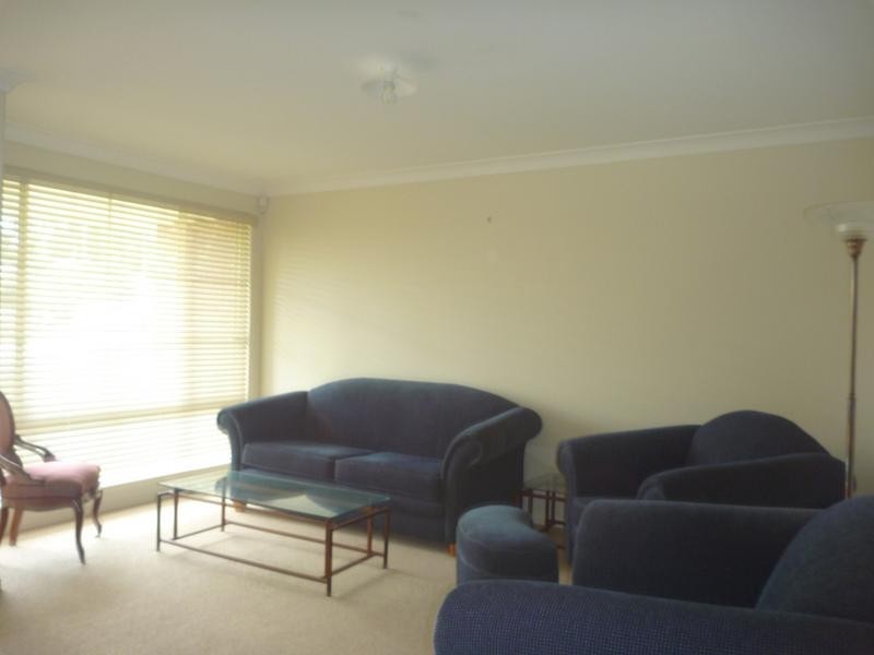 12 Batman Place, Sunshine Bay NSW 2536