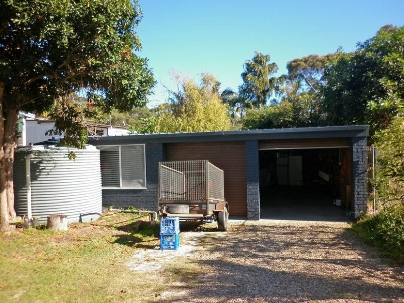 57 Canberra Avenue, South Durras NSW 2536