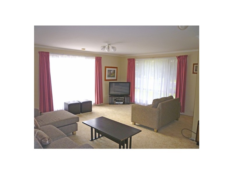 29 Myamba Parade, Surfside NSW 2536