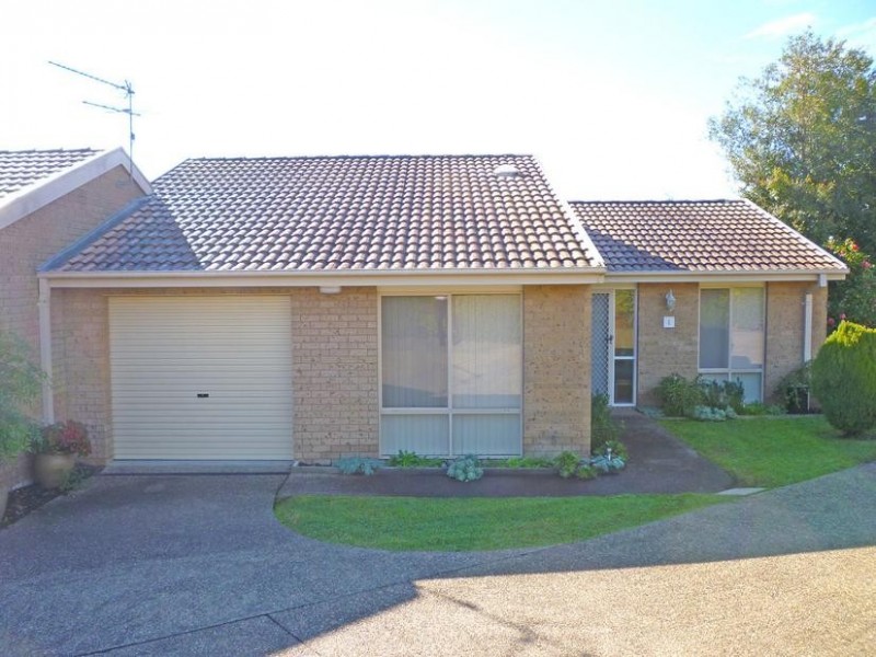 1/8 Lord Place, North Batemans Bay NSW 2536