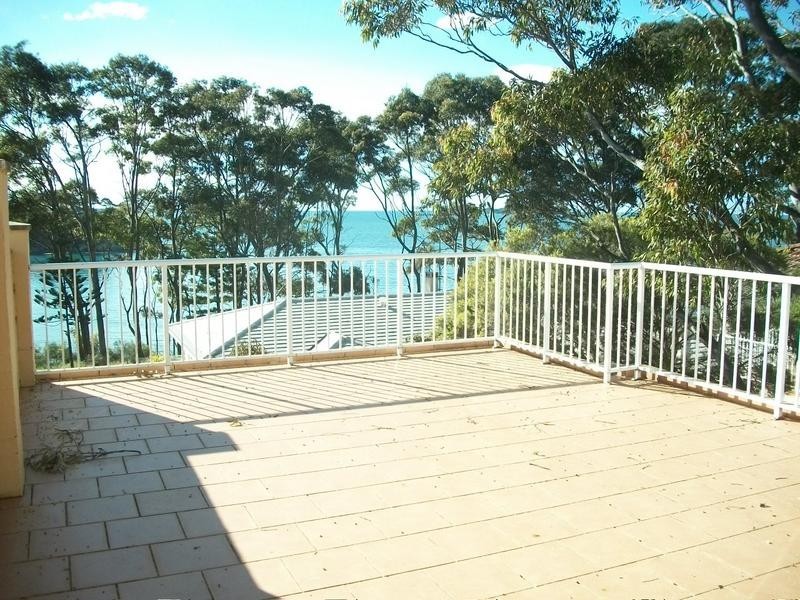 8/10 Edgewood Place, Denhams Beach NSW 2536