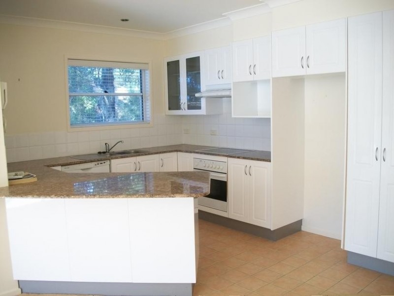 8/10 Edgewood Place, Denhams Beach NSW 2536
