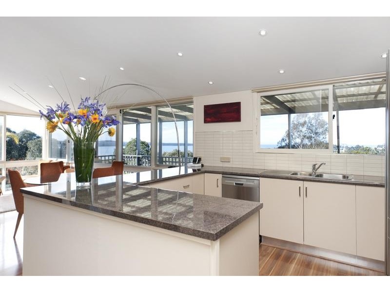 15 Derribong Avenue, Catalina NSW 2536