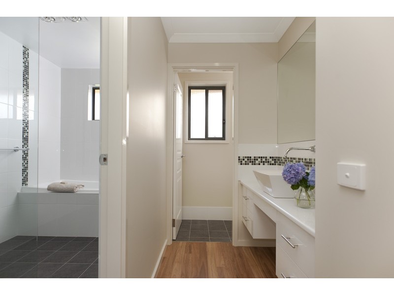 21 Riverview Crescent, Catalina NSW 2536