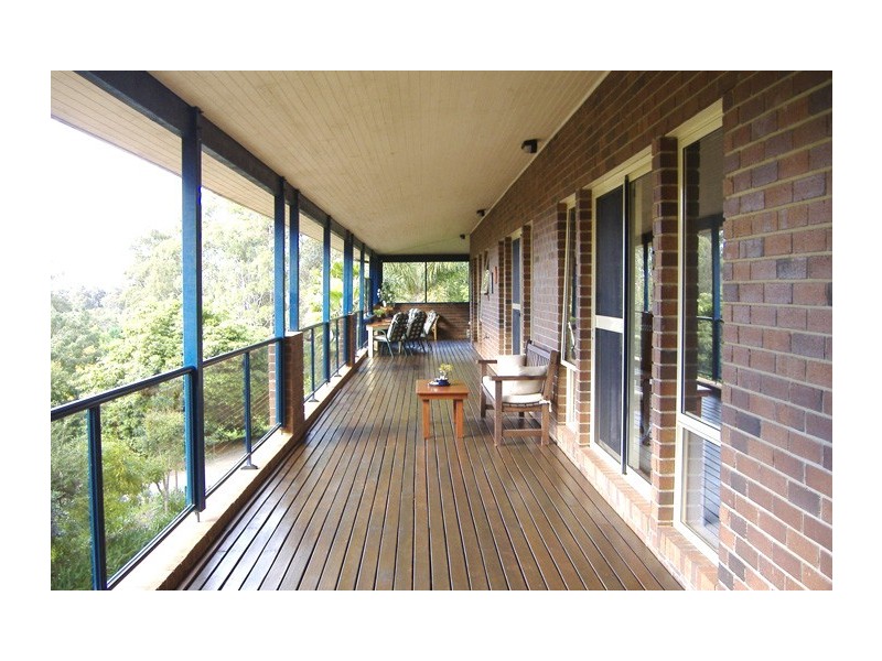 8 Figtree Close, Surf Beach NSW 2536