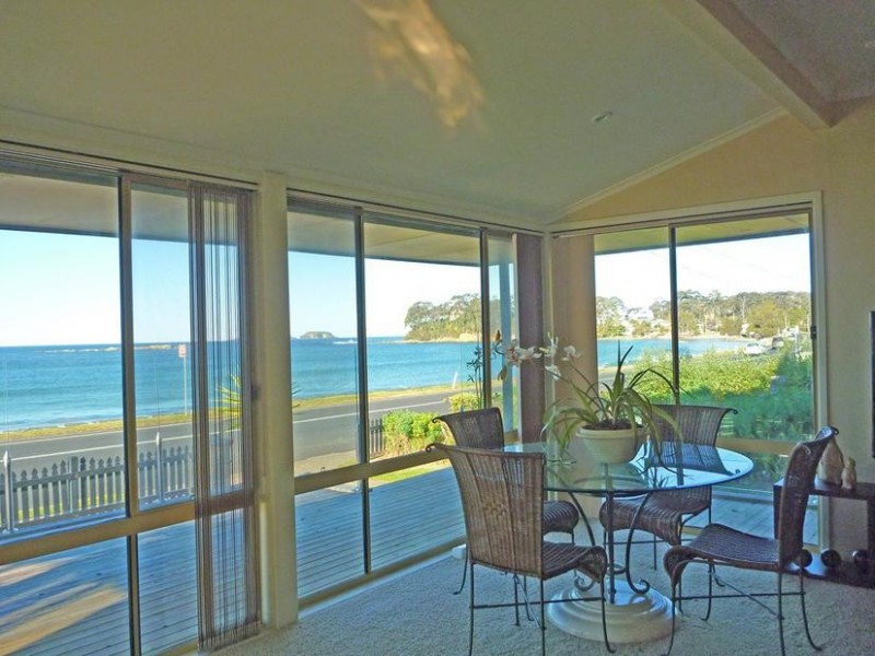 362 Beach Road, Batehaven NSW 2536