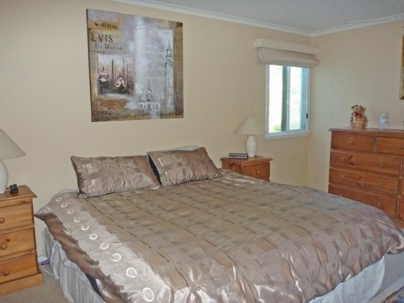 362 Beach Road, Batehaven NSW 2536
