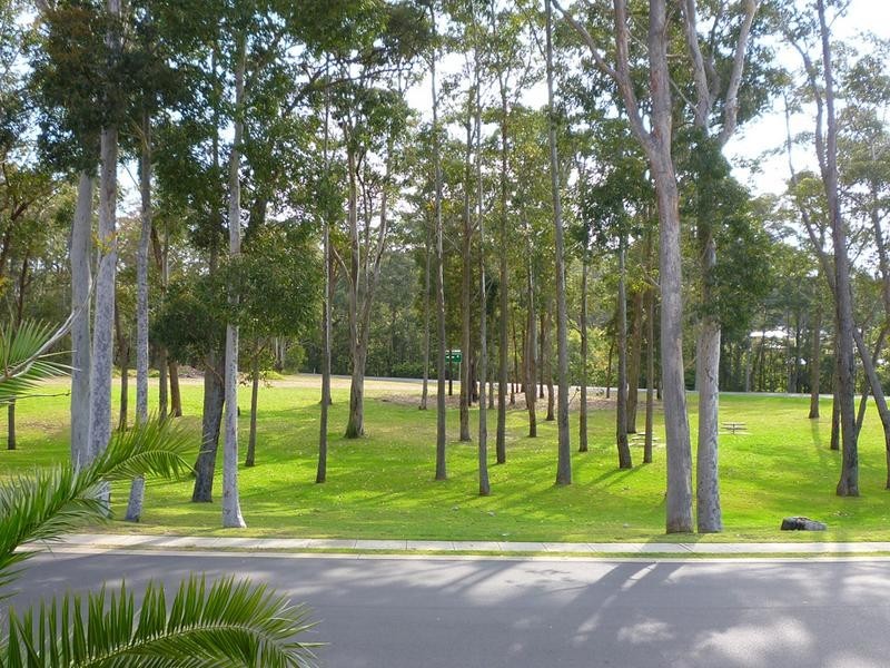 11 Canning Crescent, Sunshine Bay NSW 2536