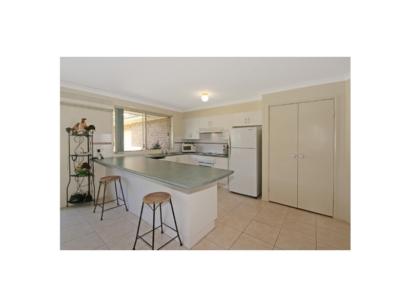 11 Canning Crescent, Sunshine Bay NSW 2536