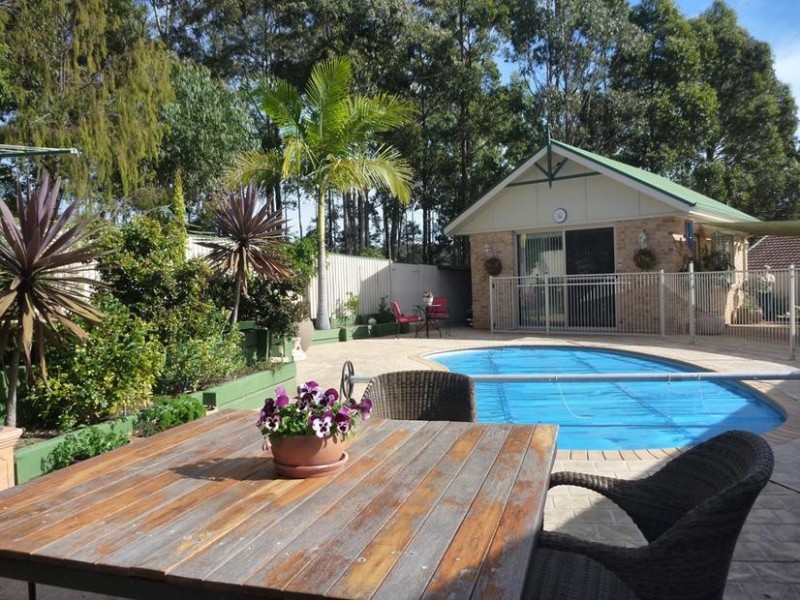 40 Thomas Mitchell Crescent, Sunshine Bay NSW 2536