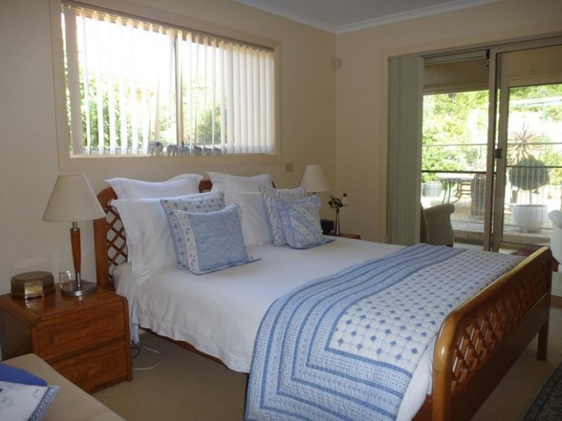 40 Thomas Mitchell Crescent, Sunshine Bay NSW 2536