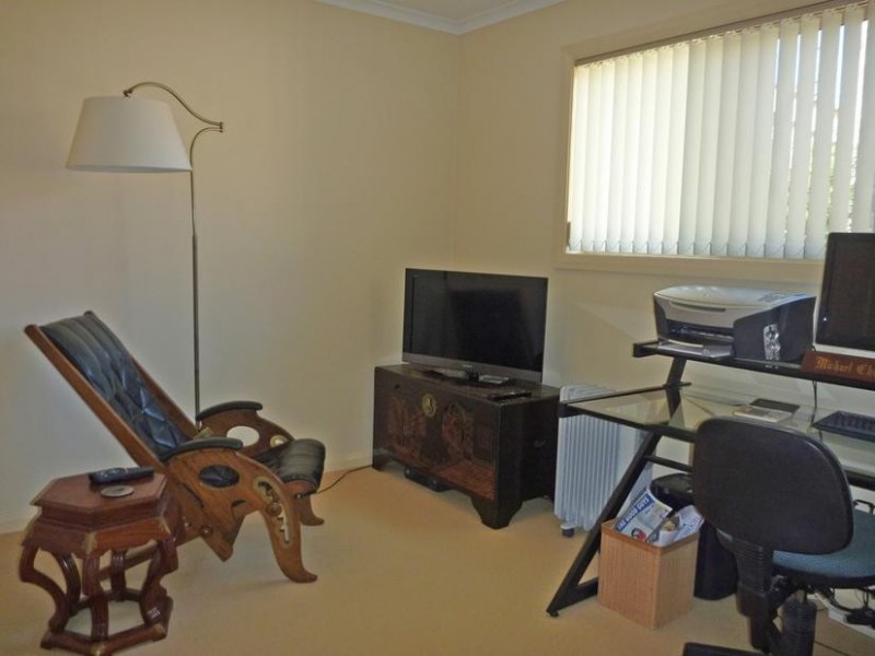 40 Thomas Mitchell Crescent, Sunshine Bay NSW 2536