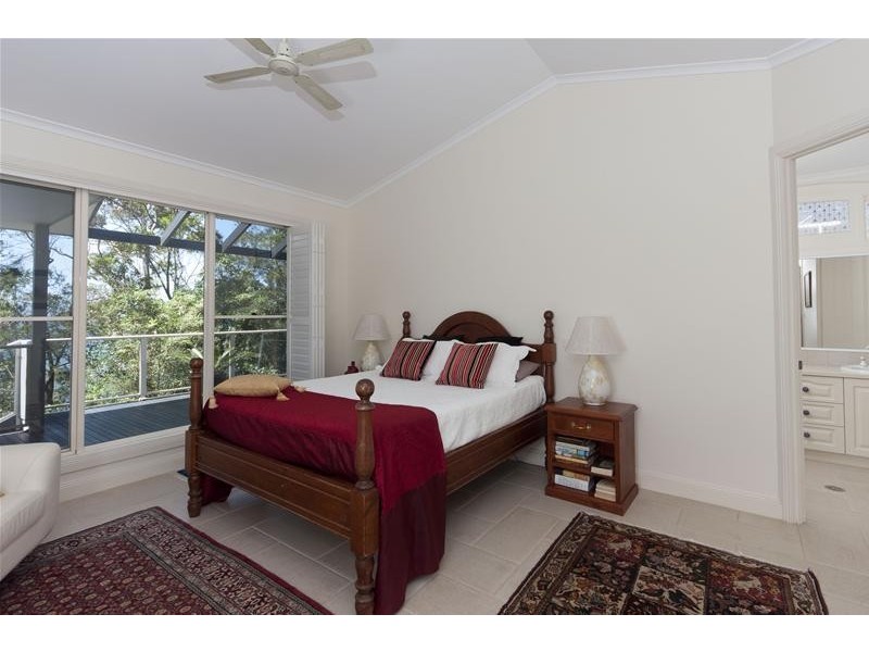 8 Beechwood Court, Sunshine Bay NSW 2536