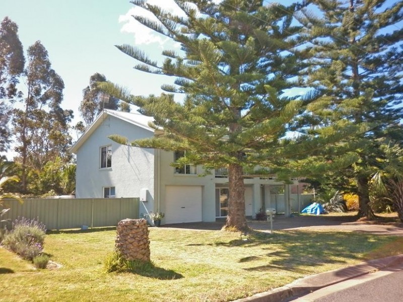 19 Avalon Street, Batemans Bay NSW 2536