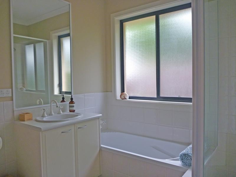 3 Fairway View, Catalina NSW 2536