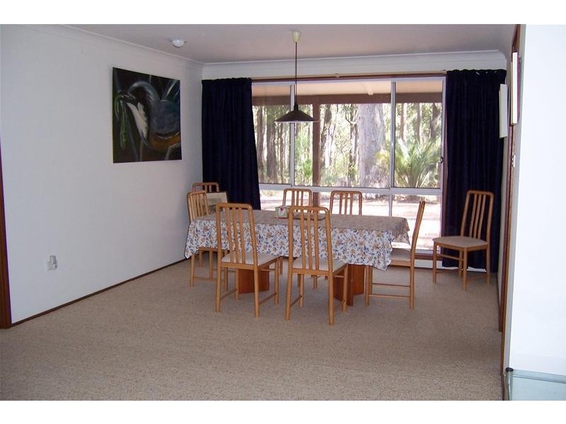 14 Barlings Drive, Tomakin NSW 2537