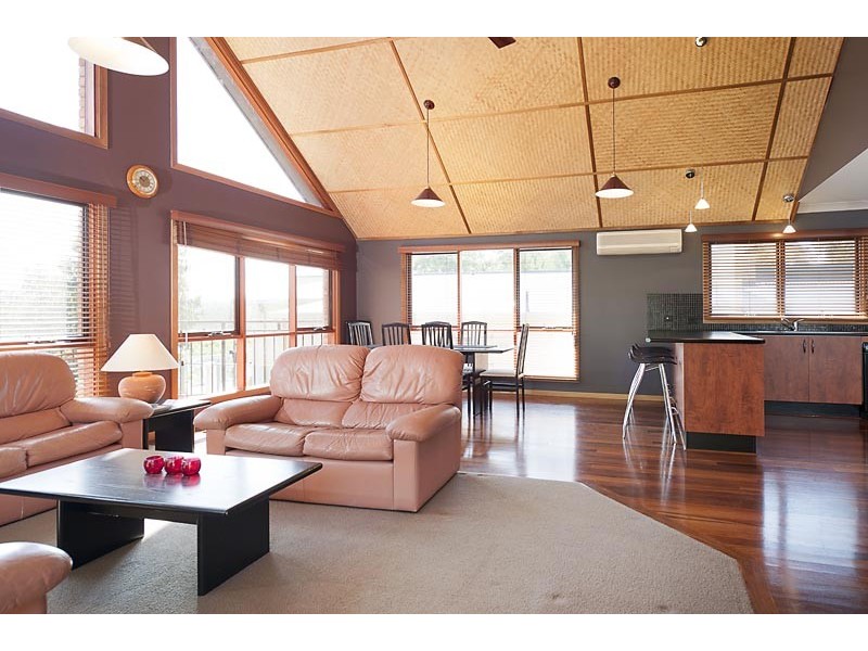 19 Michener Court, Long Beach NSW 2536