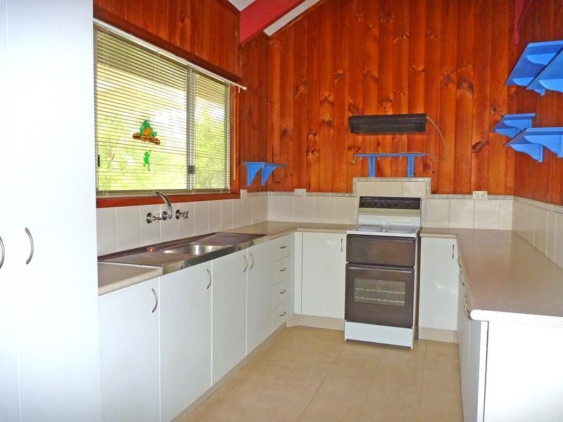 7 Flinders Way, Surf Beach NSW 2536