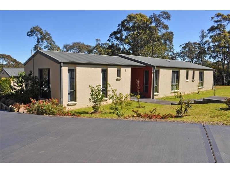 6 Burri Palm Way, Surfside NSW 2536