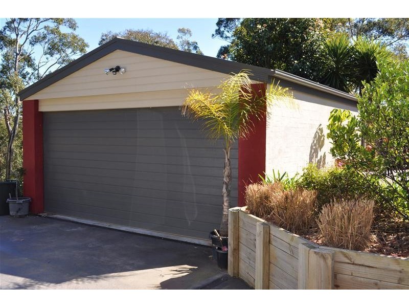 6 Burri Palm Way, Surfside NSW 2536