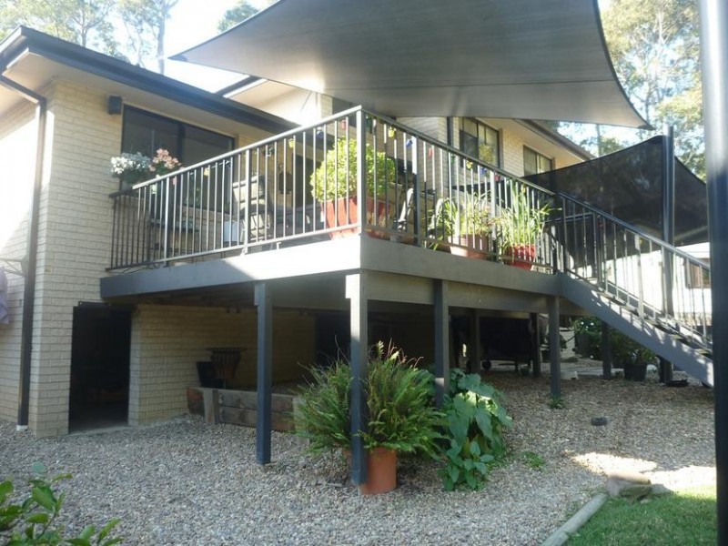1 Waterfront Close, Mossy Point NSW 2537