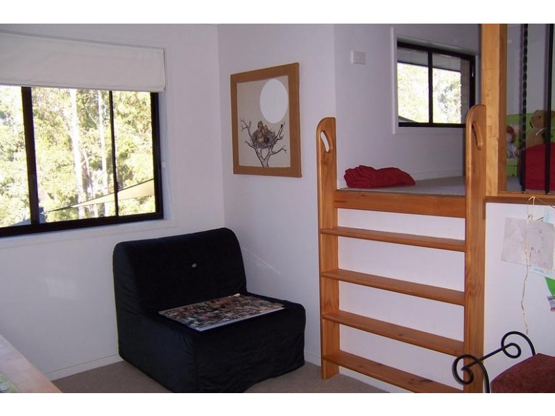 1 Waterfront Close, Mossy Point NSW 2537