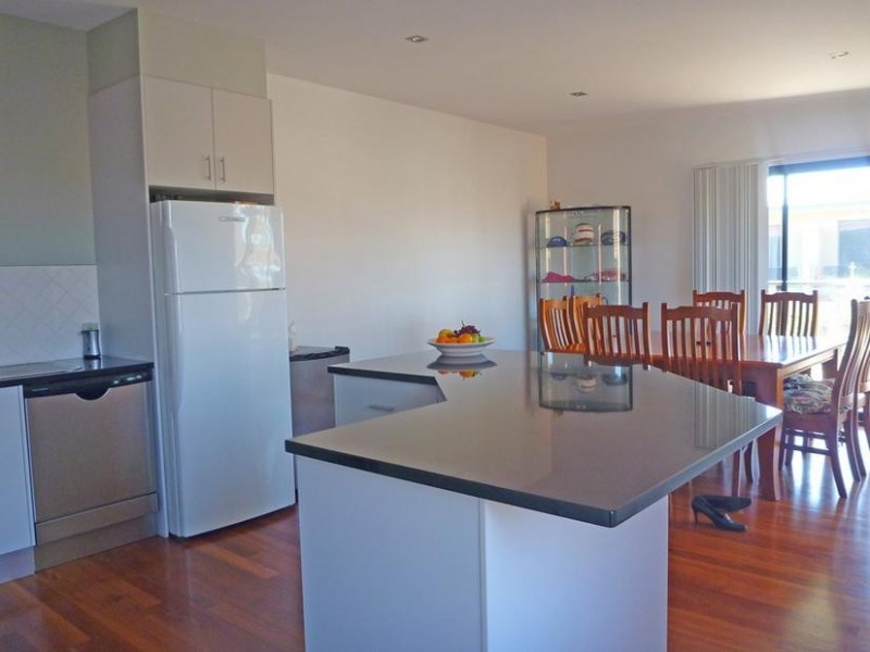 27B Golf Links Drive, Batemans Bay NSW 2536