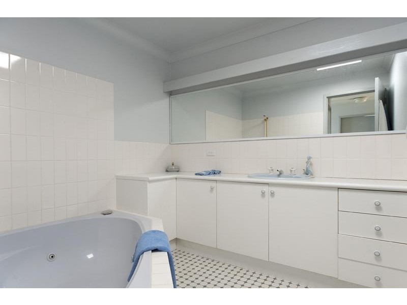 6/5 Edgewood Place, Denhams Beach NSW 2536