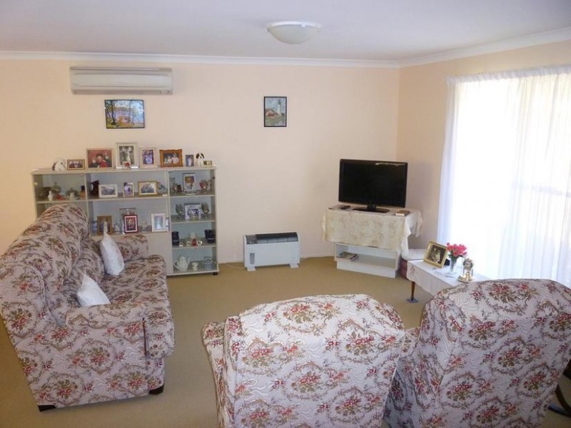 15 Canning Crescent, Sunshine Bay NSW 2536