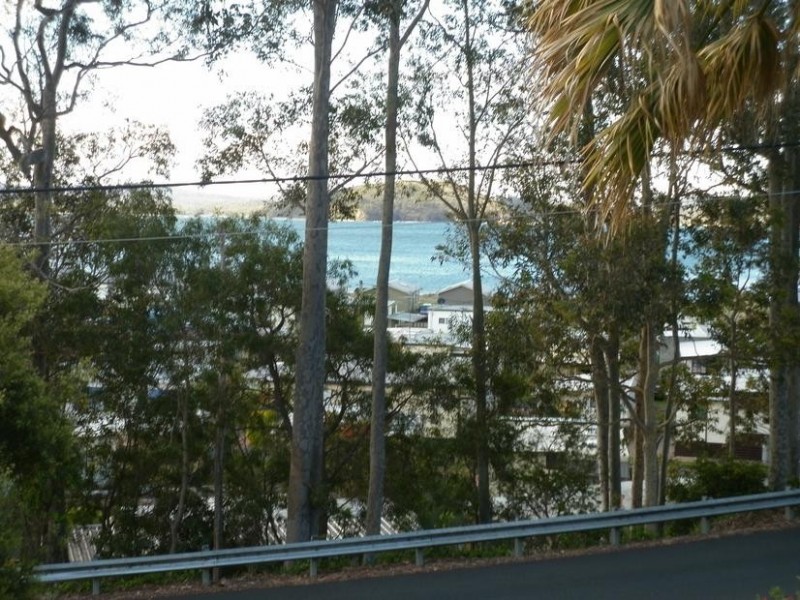 4/272 Beach Road, Batehaven NSW 2536