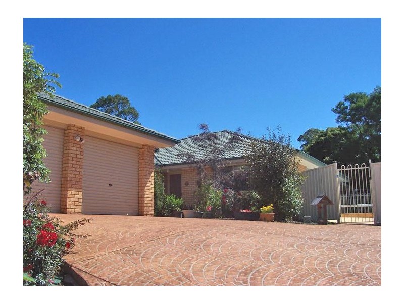 6 Beatrice Place, Long Beach NSW 2536