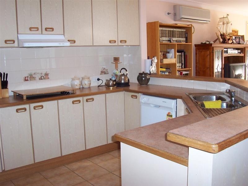 6 Beatrice Place, Long Beach NSW 2536