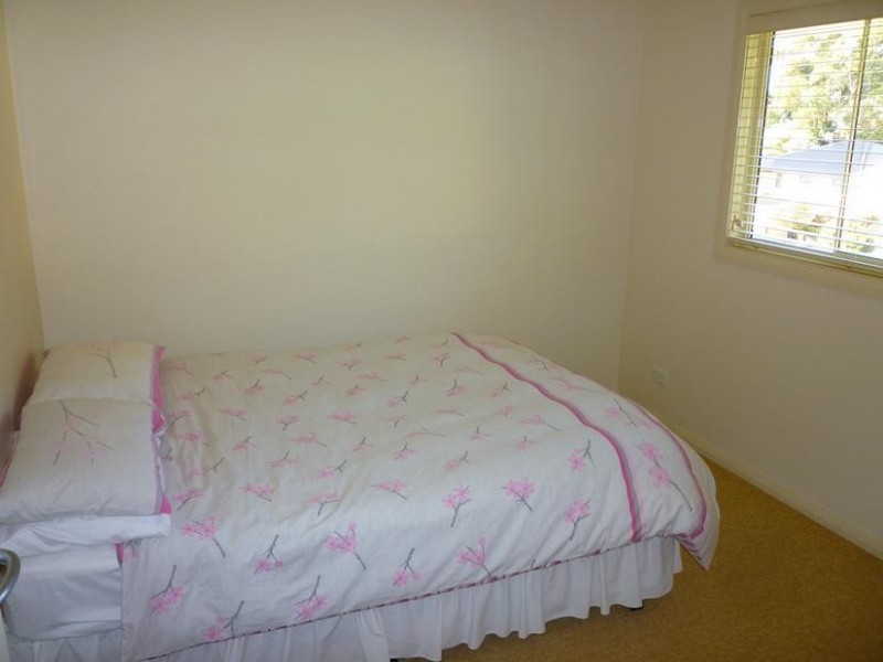 8 Cox Place, Sunshine Bay NSW 2536