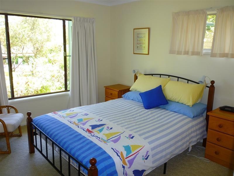 54 Annetts Parade, Mossy Point NSW 2537