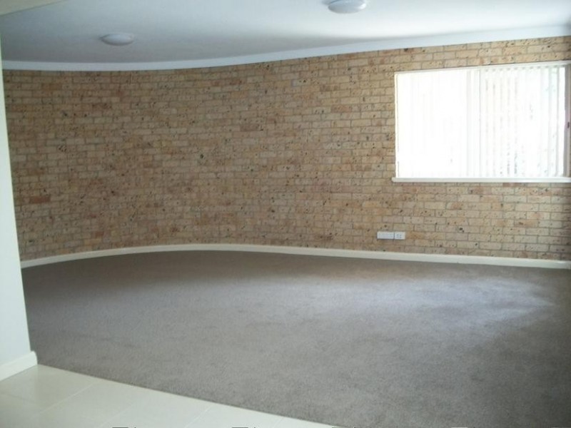 3/4 Lisa Place, Sunshine Bay NSW 2536