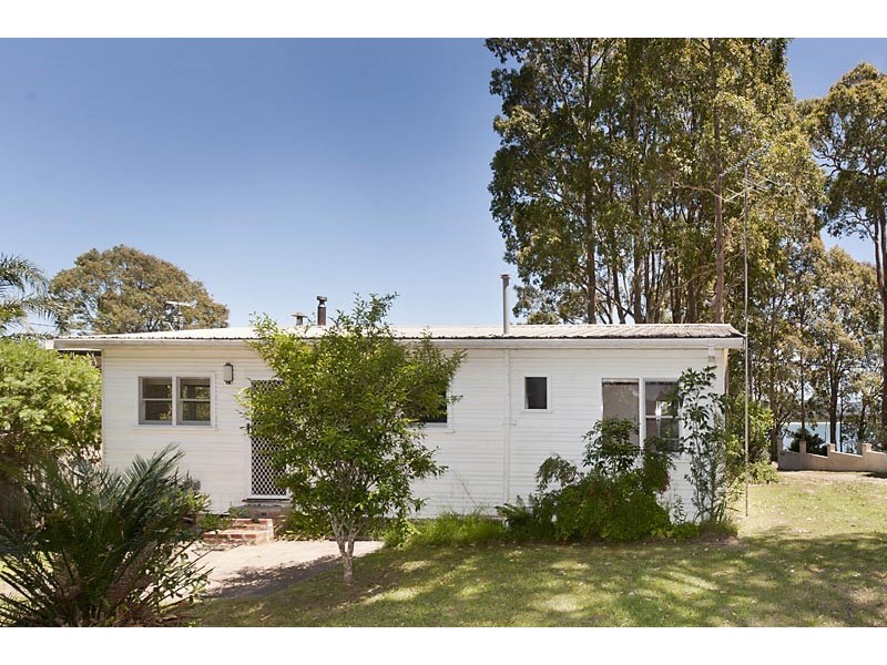 4 Observation Avenue, Batehaven NSW 2536