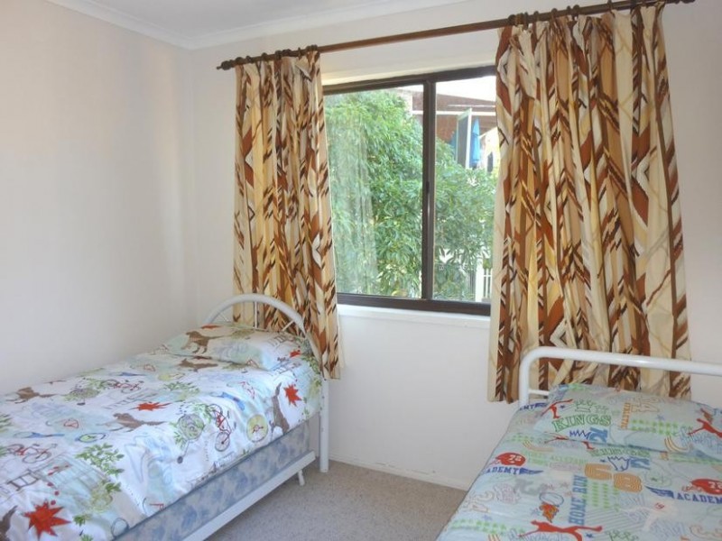 16 Heron Road, Catalina NSW 2536
