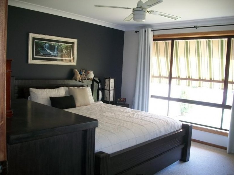 22 Eric Fenning Drive, Surf Beach NSW 2536