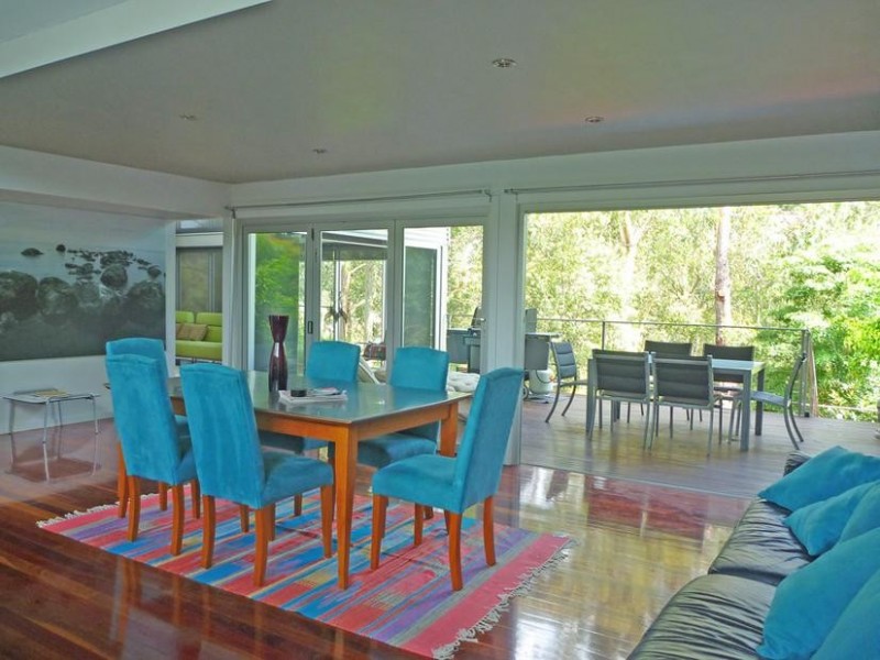 6 Tinarra Close, Lilli Pilli NSW 2536