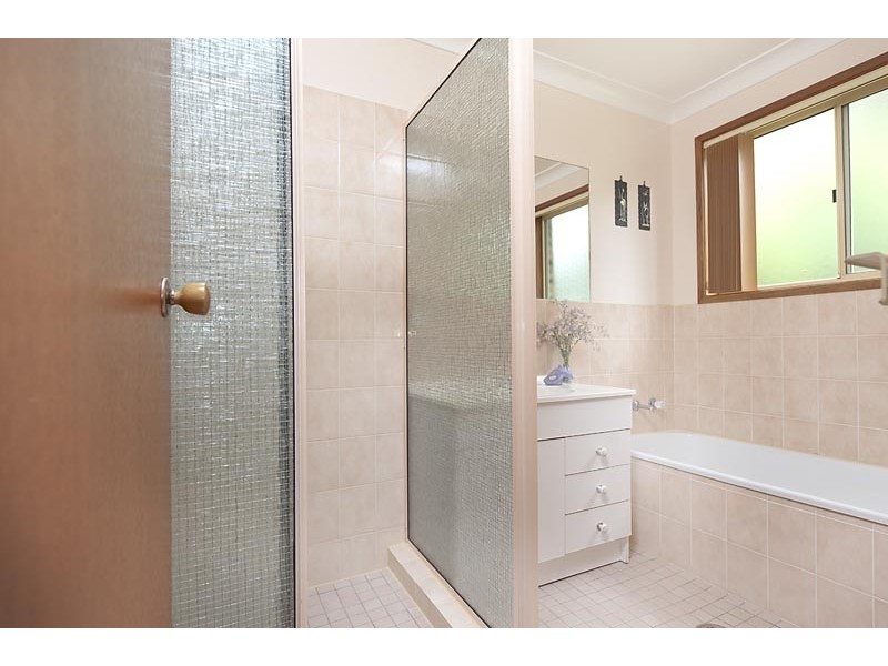 44 Edward Road, Batehaven NSW 2536