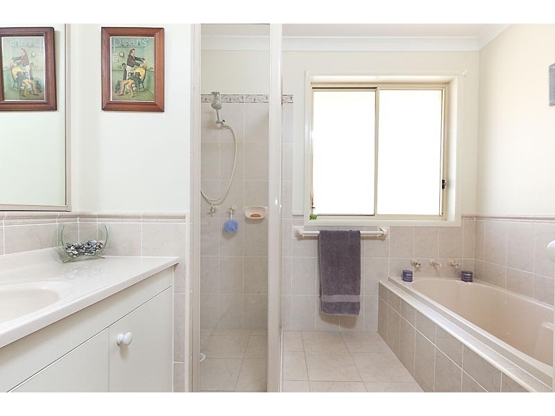 20 Canning Crescent, Sunshine Bay NSW 2536