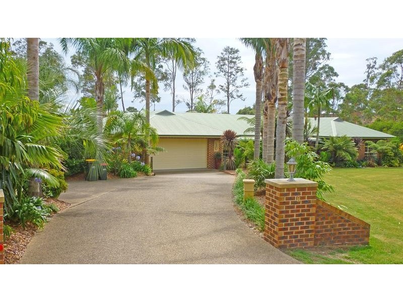 8 Kauzal Crescent, Surf Beach NSW 2536