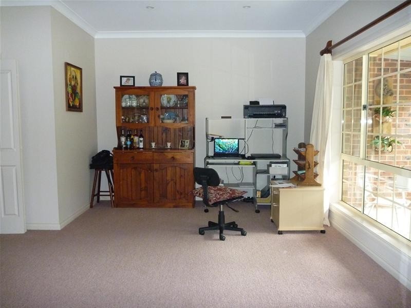 8 Kauzal Crescent, Surf Beach NSW 2536