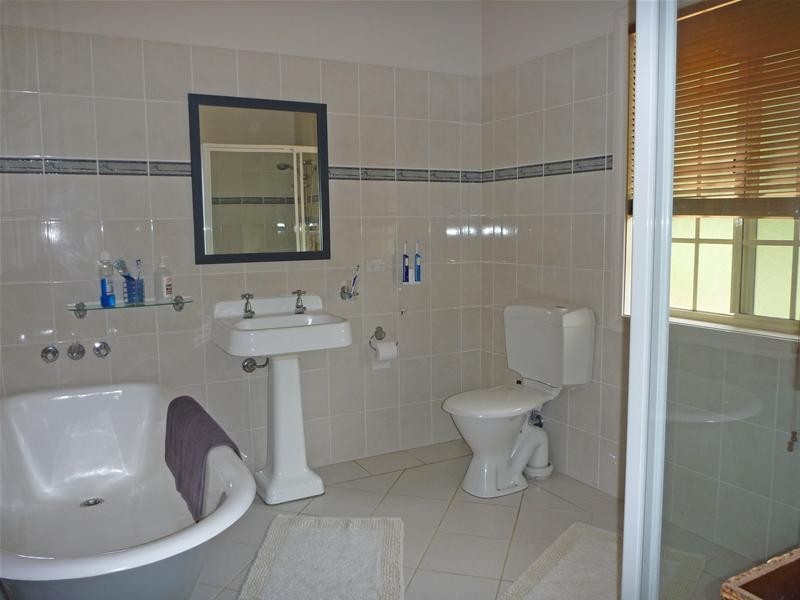 8 Kauzal Crescent, Surf Beach NSW 2536